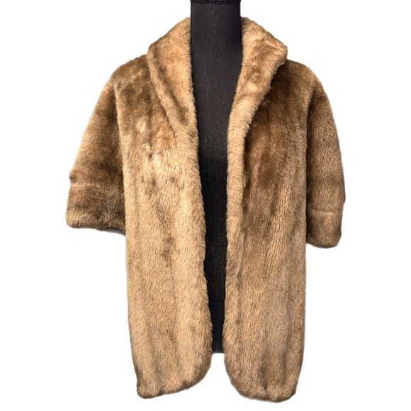 Vintage Glenoit Faux Fur Cape-let - Regal Brown - Plush Texture - Picture 7 of 7